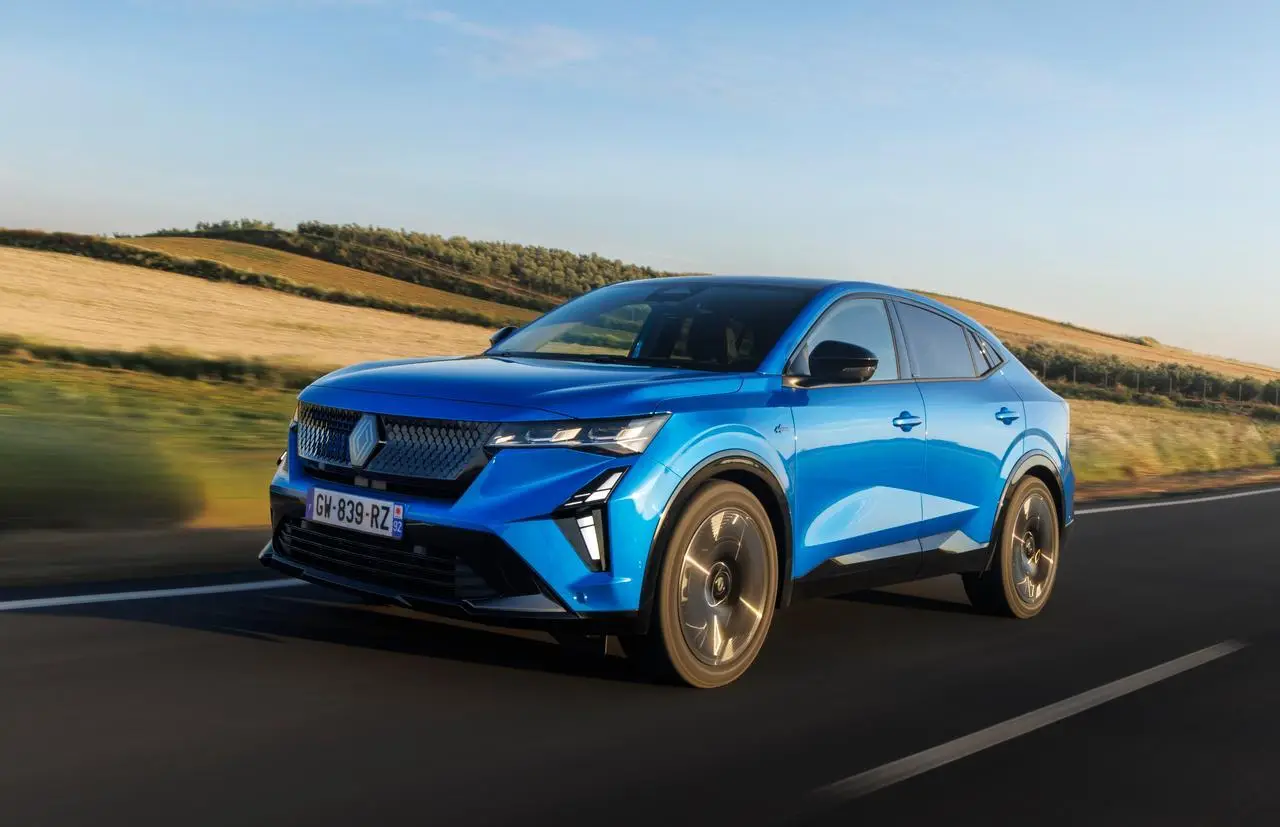 Le Renault Rafale E-Tech en Hybride Rechargeable (2024)