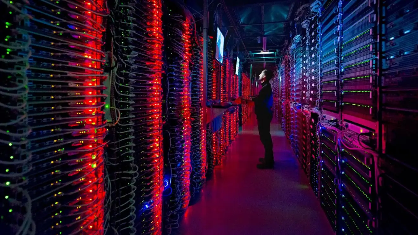 Intérieur du centre de données de OVHcloud basé à Gravelines
