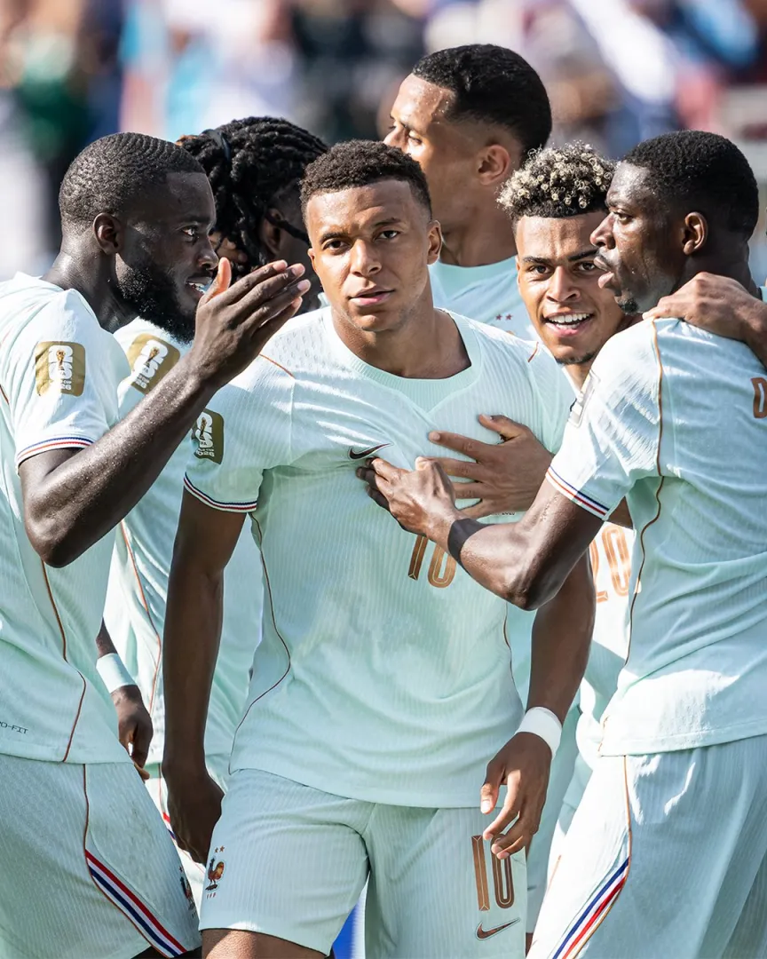 Célébration de l'équipe de France durant le match contre le Maroc (2026)