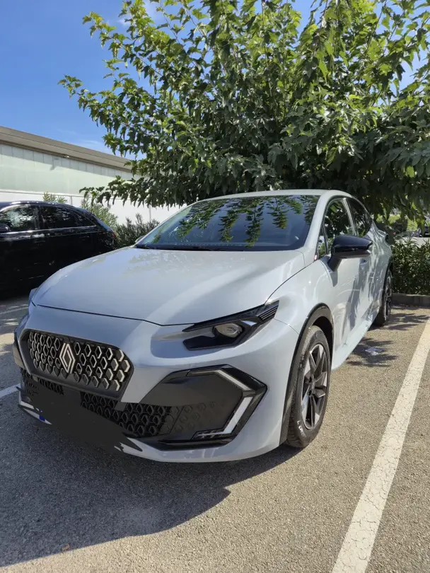 Photographie de ma Renault Clio VI lors de son premier voyage (2026)